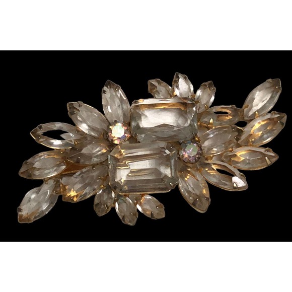 VTG GOLD TONE CLEAR GLASS RHINESTONE NAVETTE OPEN BACK BROOCH QUALITY - Picture 9 of 9